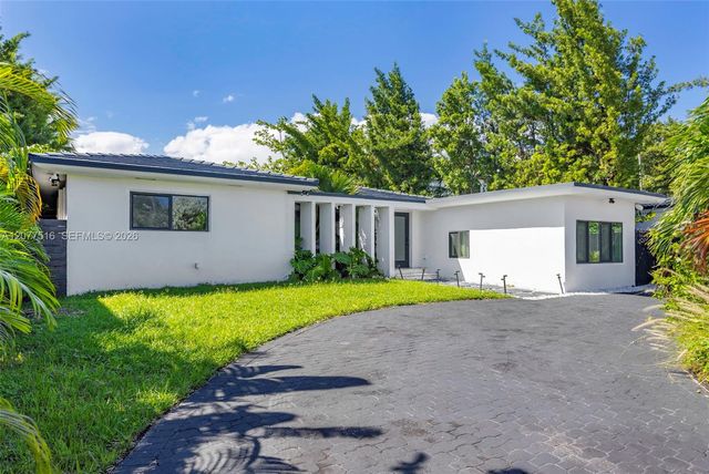 8220 Hawthorne Avenue, Miami Beach, FL 33141