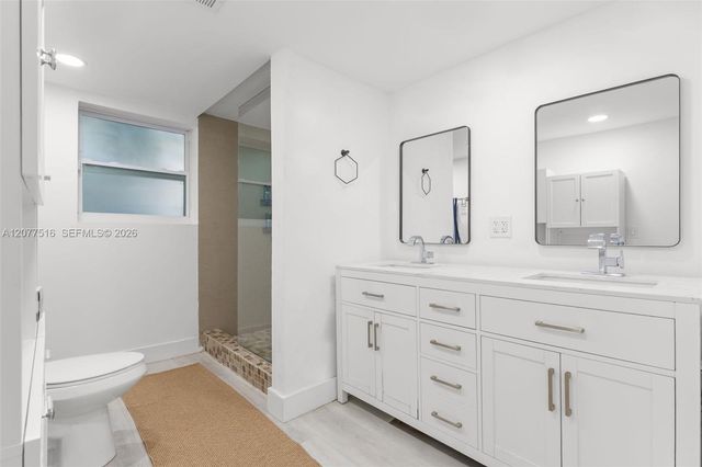 8220 Hawthorne Avenue, Miami Beach, FL 33141