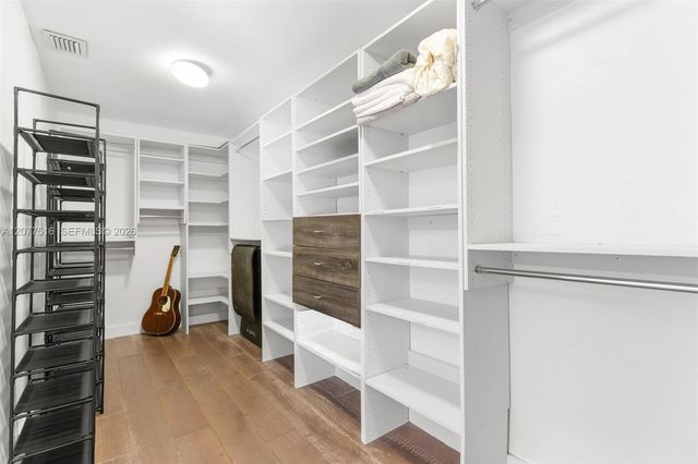 8220 Hawthorne Avenue, Miami Beach, FL 33141