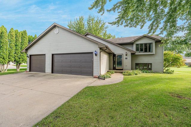 729 FARMINGTON AVENUE, Oshkosh, WI 54901