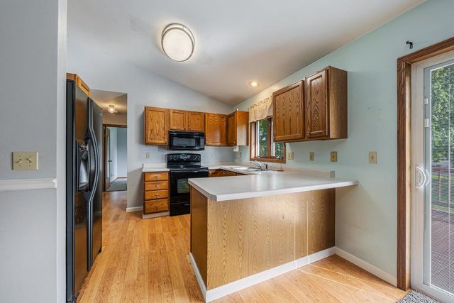 729 FARMINGTON AVENUE, Oshkosh, WI 54901