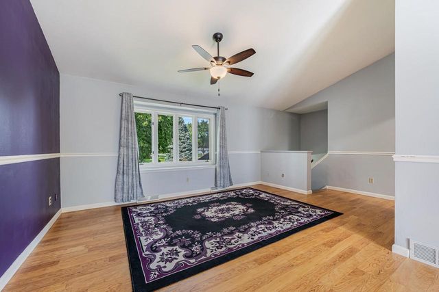 729 FARMINGTON AVENUE, Oshkosh, WI 54901