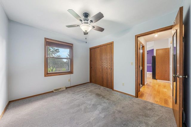 729 FARMINGTON AVENUE, Oshkosh, WI 54901