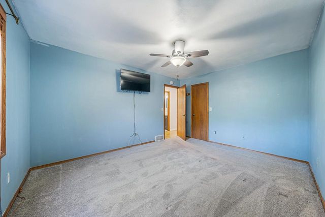 729 FARMINGTON AVENUE, Oshkosh, WI 54901