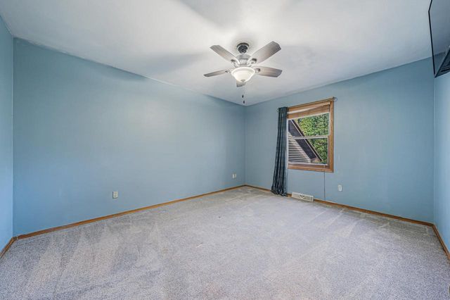 729 FARMINGTON AVENUE, Oshkosh, WI 54901