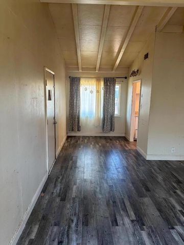 2246 Ralmar, East Palo Alto, CA 94303