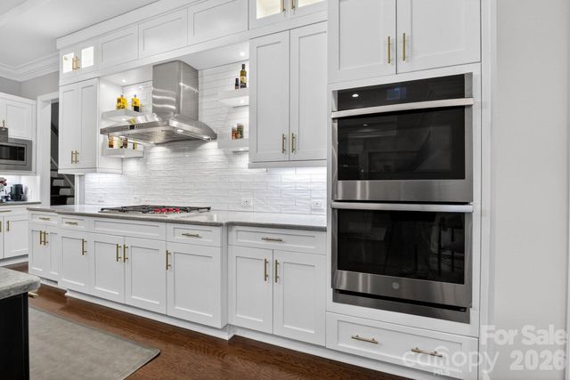 1115 Shelton Oaks Court, Matthews, NC 28105