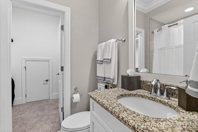 1115 Shelton Oaks Court, Matthews, NC 28105