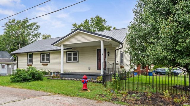 2931 Washington Avenue, Bedford, IN 47421