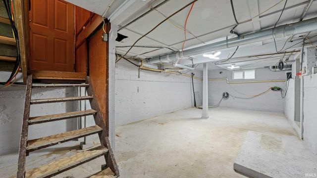 2931 Washington Avenue, Bedford, IN 47421