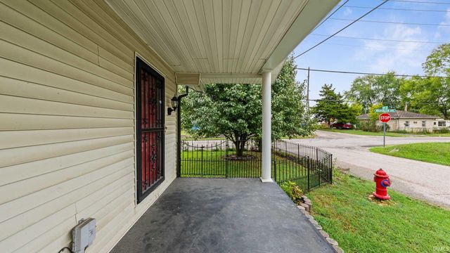 2931 Washington Avenue, Bedford, IN 47421