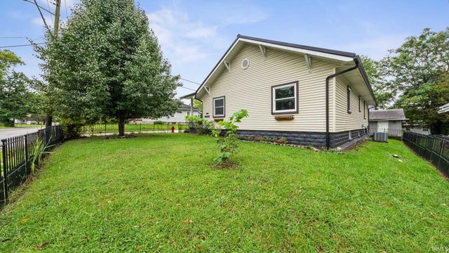 2931 Washington Avenue, Bedford, IN 47421