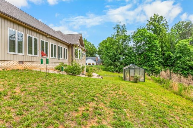 153 Woodridge Drive, Mount Airy, NC 27030