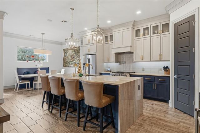 348 Saint Claire Drive, Edmond, OK 73025