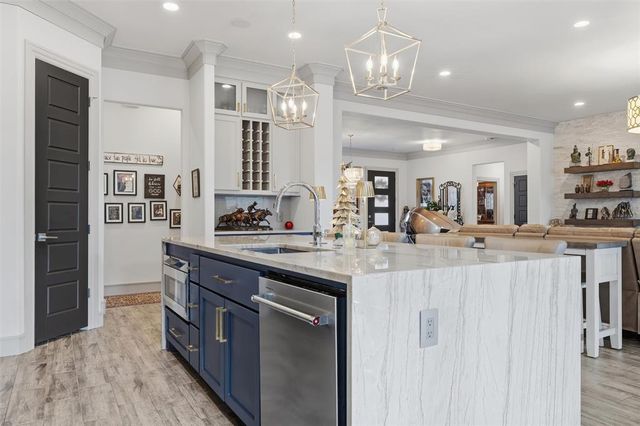 348 Saint Claire Drive, Edmond, OK 73025