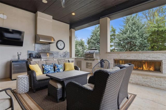 348 Saint Claire Drive, Edmond, OK 73025