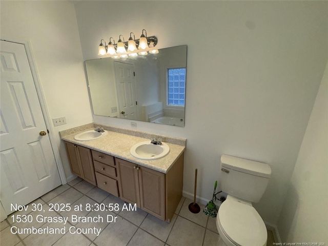 1530 Grassy Branch Drive, Fayetteville, NC 28304