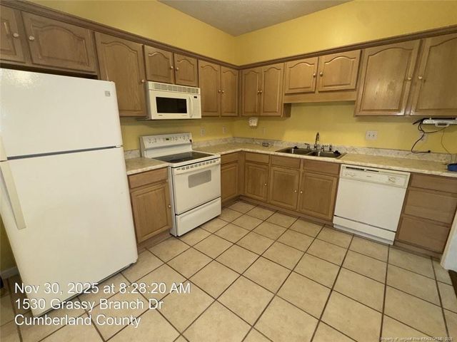 1530 Grassy Branch Drive, Fayetteville, NC 28304