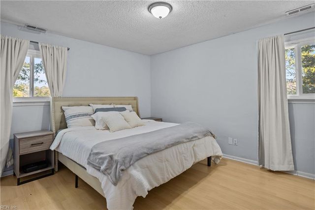 516 Presidential BLVD, Virginia Beach, VA 23452