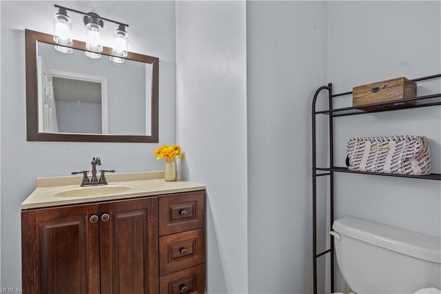 516 Presidential BLVD, Virginia Beach, VA 23452