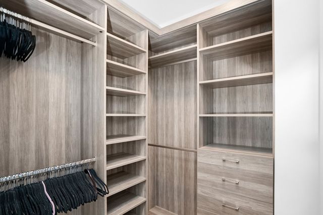 360 W Erie Street 5A, Chicago, IL 60654