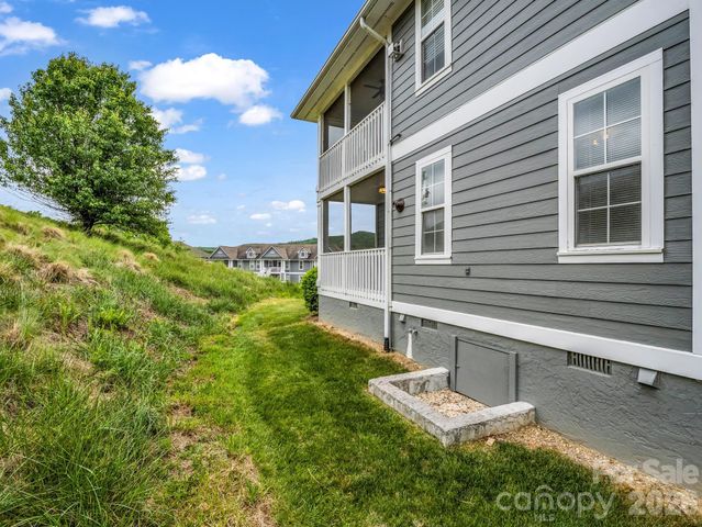 3005 Sagamore Lane, Asheville, NC 28806