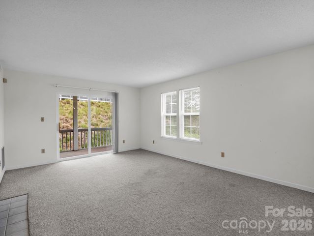 3005 Sagamore Lane, Asheville, NC 28806