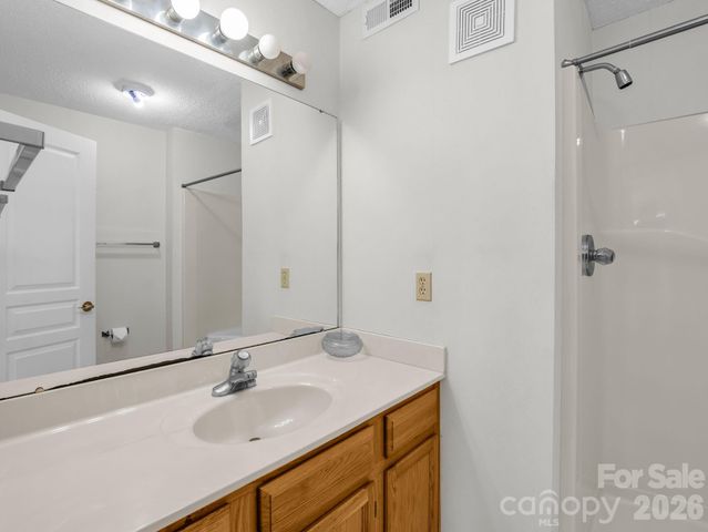 3005 Sagamore Lane, Asheville, NC 28806