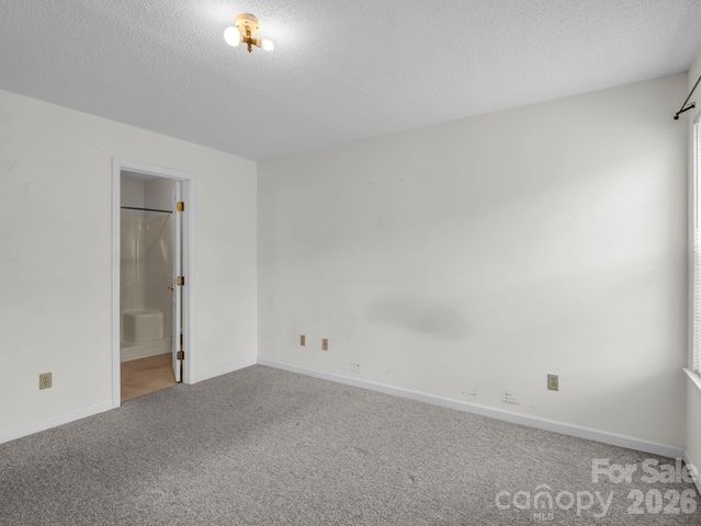 3005 Sagamore Lane, Asheville, NC 28806