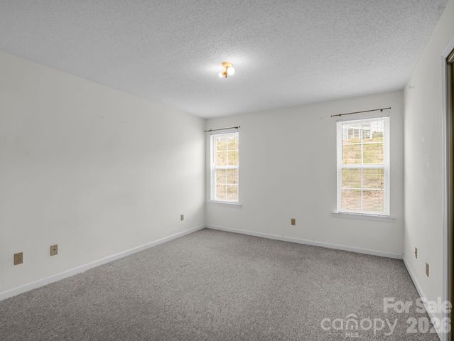 3005 Sagamore Lane, Asheville, NC 28806