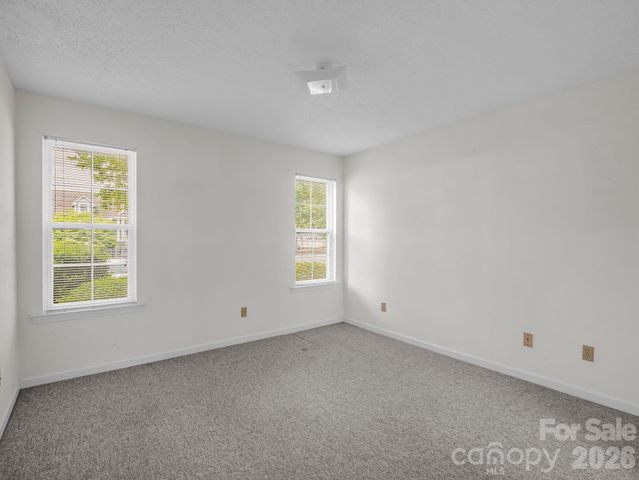 3005 Sagamore Lane, Asheville, NC 28806