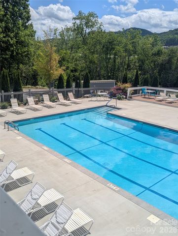 3005 Sagamore Lane, Asheville, NC 28806