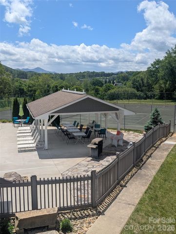 3005 Sagamore Lane, Asheville, NC 28806