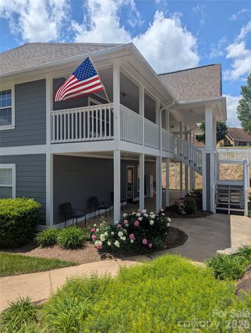 3005 Sagamore Lane, Asheville, NC 28806
