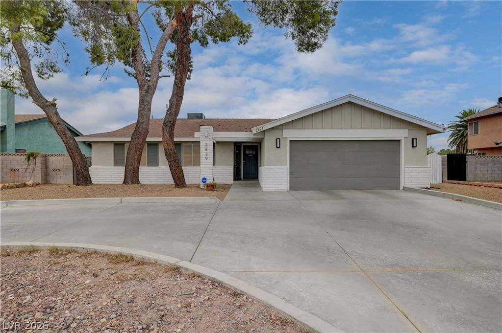 2829 North Michael Way, Las Vegas, NV 89108 — photo 4
