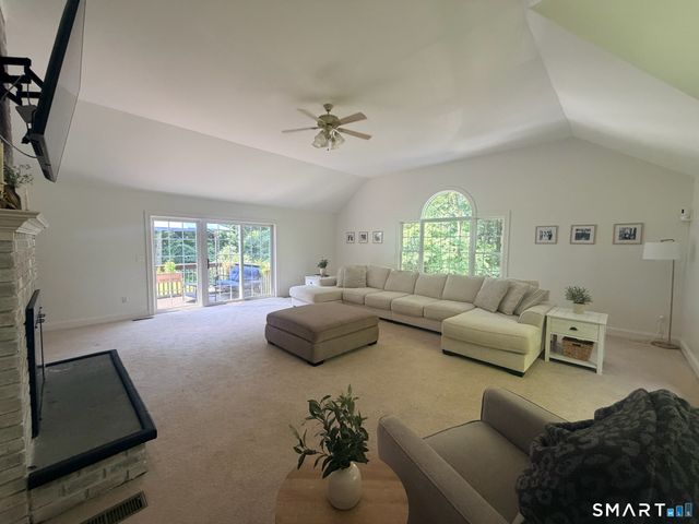 182 Green Hill Road, Middlebury, CT 06762