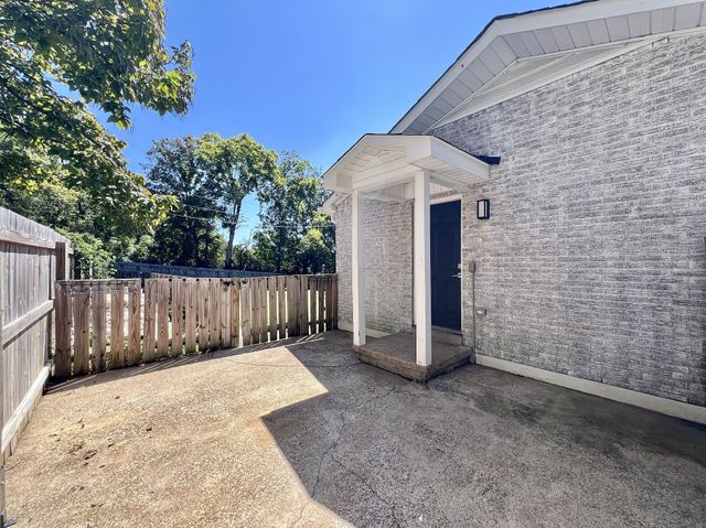 207 N Cedar Ln, Pulaski, TN 38478