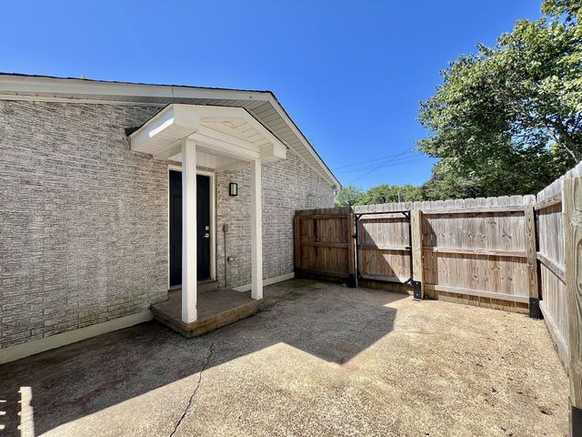 207 N Cedar Ln, Pulaski, TN 38478
