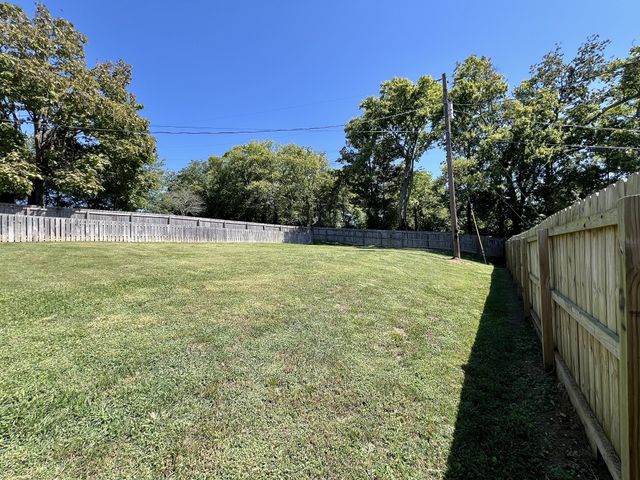 207 N Cedar Ln, Pulaski, TN 38478
