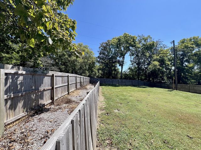 207 N Cedar Ln, Pulaski, TN 38478