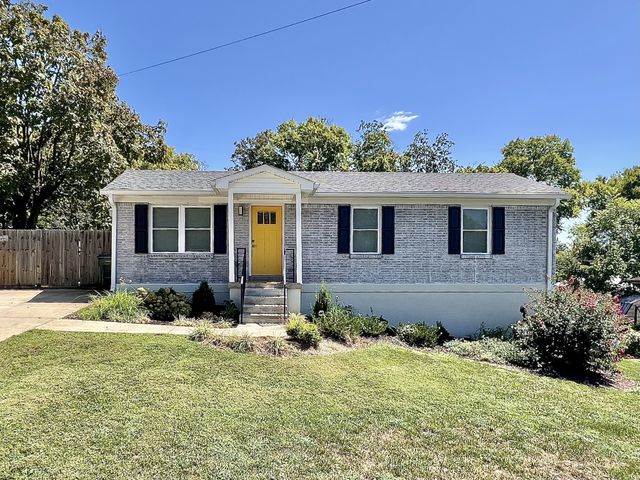 207 N Cedar Ln, Pulaski, TN 38478
