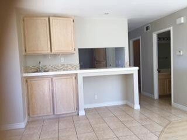43469 W 30th Street Unit 1, Lancaster, CA 93536