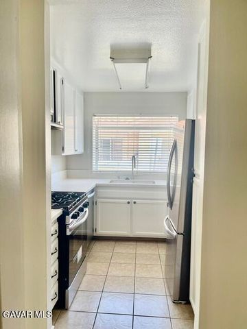 43469 W 30th Street Unit 1, Lancaster, CA 93536