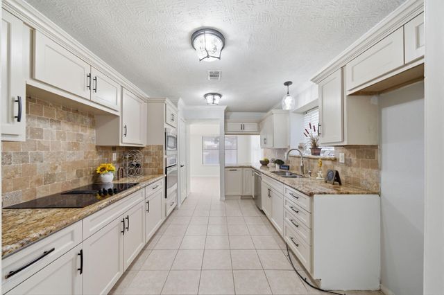 3302 Lindenfield Drive, Katy, TX 77449