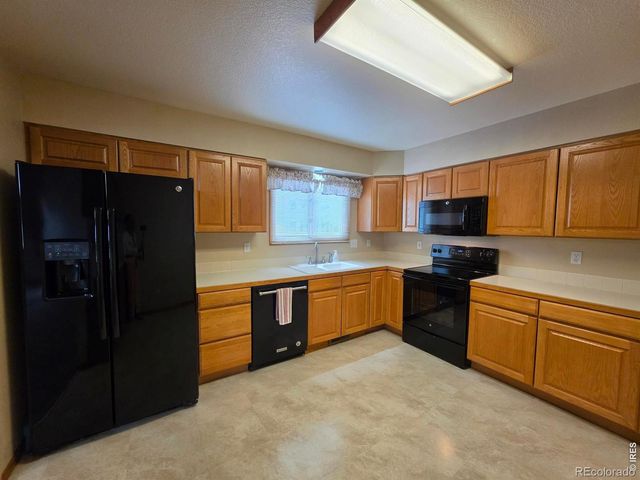 1526 Tulip Court, Longmont, CO 80501
