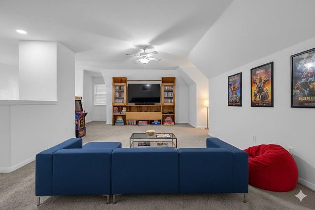 701 Ravensworth Drive, Conroe, TX 77302