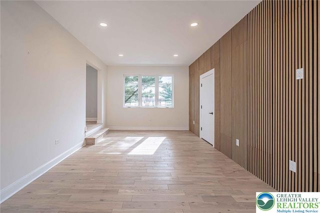 300 Witmer Road, Horsham Twp, PA 19044