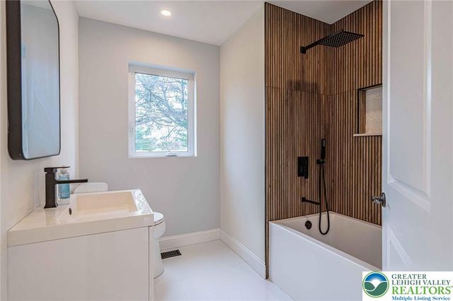 300 Witmer Road, Horsham Twp, PA 19044