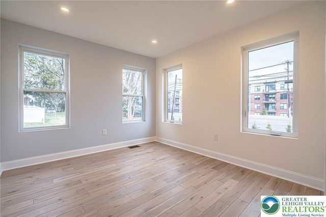 300 Witmer Road, Horsham Twp, PA 19044