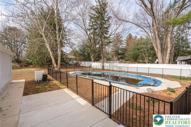 300 Witmer Road, Horsham Twp, PA 19044